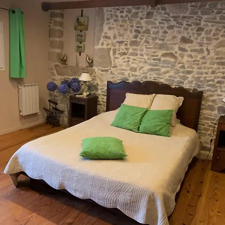 Bed and breakfast L Entre Deux Champcey